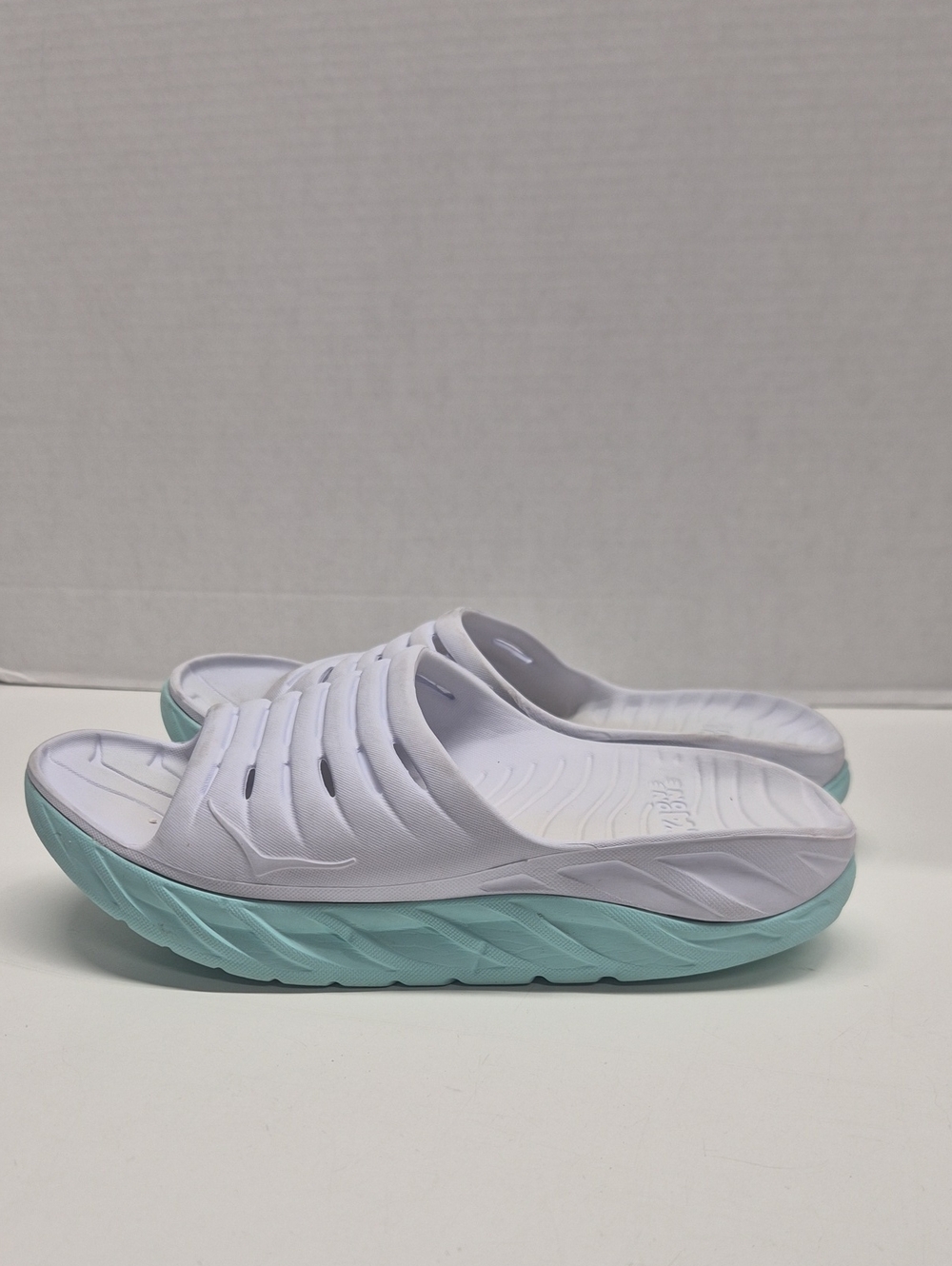 Hoka One One Ora Recovery Slides Sandals Slip On Comfort Shoes Rubber White 8